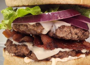 vermont/brattleboro/restaurant/biker-bob-s-burgers-and-dogs