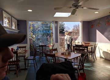 maine/biddeford/restaurant/cole-road-cafe