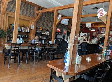 tennessee/jack-daniel-s-distillery/restaurant/southern-perks