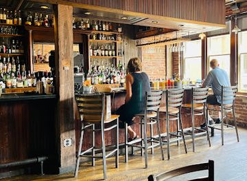 tennessee/franklin/restaurant/grays-on-main