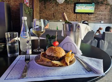 argentina/puerto-madryn/restaurant/corvi