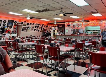 illinois/springfield/restaurant/charlie-parker-s-diner