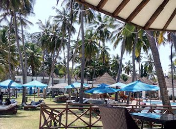kenya/mombasa-beach/restaurant/frangipani-beach-restaurant