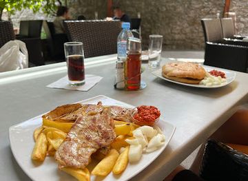 slovenia/sezana/restaurant/okrepcevalnica-center