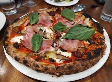 arizona/sedona/restaurant/gerardo-s-pizzeria