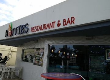 puerto-rico/carolina/restaurant/hotties-restaurant-bar