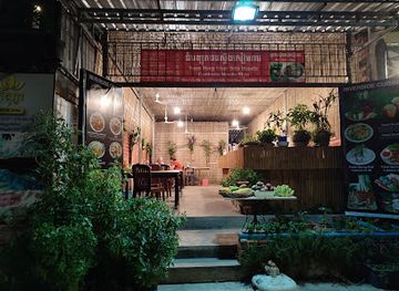 cambodia/siem-reap/restaurant/riverside-cuisine