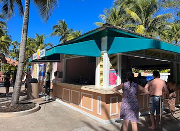 the-bahamas/nassau-and-paradise-island/restaurant/mayan-cart