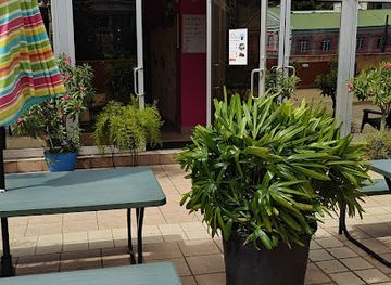 saint-vincent-and-the-grenadines/kingstown/restaurant/exotica-floral-cafe