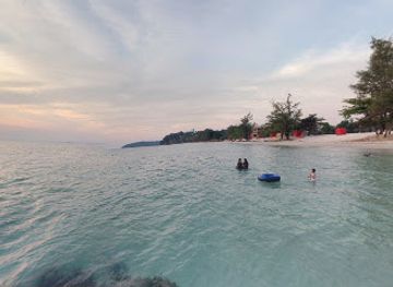 cambodia/sihanoukville/independence-beach/restaurant/ភោជនីដ្ឋាន-ជំនោឯករាជ្យ