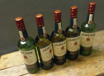 south-africa/east-london/restaurant/sab-doemies-tavern