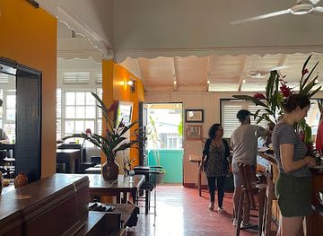 trinidad-and-tobago/edith-falls/restaurant/veni-mange