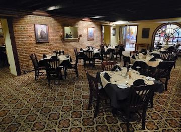 illinois/galena-historic-district/restaurant/courtyard-restaurant