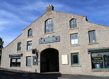 united-kingdom/peak-district/restaurant/the-merchant-s-yard