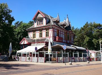 lithuania/lithuanian-seaside/restaurant/juros-akis-sveciu-namai-kavine-nelima