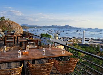 indonesia/east-nusa-tenggara/restaurant/taman-laut-handayani-seafood-restaurant-labuan-bajo