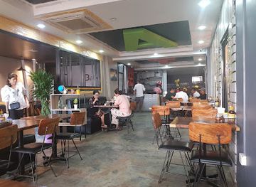 cambodia/kampot/restaurant/table-kampot