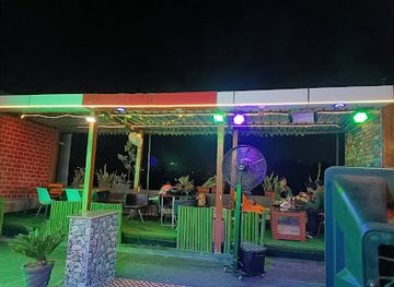 india/agra/sikandra/restaurant/the-sky-restaurant-family-roof-top