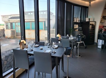 south-korea/jeju-city/restaurant/neomeun-bom