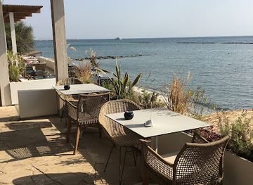 cyprus/limassol/agios-tychonas/restaurant/ama-beach