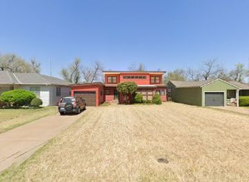 oklahoma/enid/restaurant/indian-hills-rocks