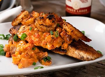 louisiana/bayou-country/restaurant/grady-v-s