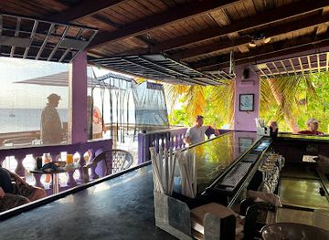 puerto-rico/vieques/restaurant/the-mar-azul