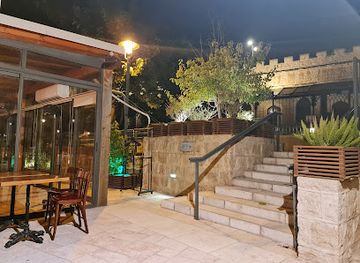 israel/jordan-valley/restaurant/touro