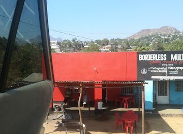 malawi/blantyre/restaurant/lindies-kitchen