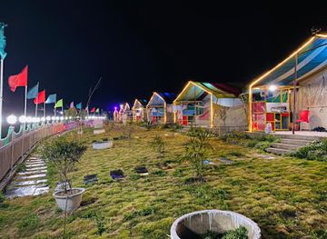 pakistan/swat-valley/restaurant/pamir-camping-resort