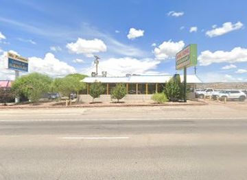 new-mexico/gallup/restaurant/dine-grill-john-s-meat-market