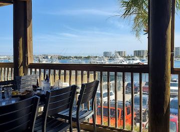 florida/destin/restaurant/dewey-destin-s-harborside