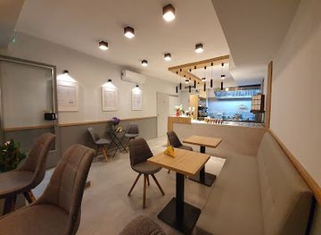 austria/vienna/landstrasse/restaurant/moment-cafe-and-restaurant