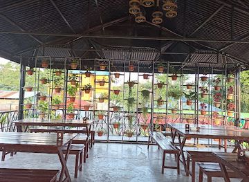 nepal/province-no-1/restaurant/vintage-family-lodge-bar