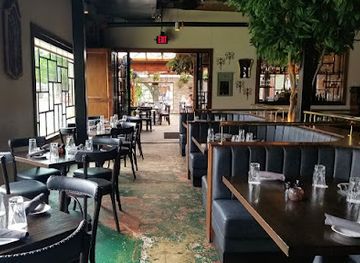 texas/houston/the-heights/restaurant/trattoria-sofia