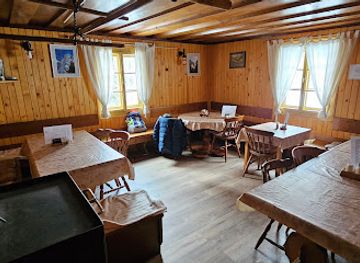 slovenia/kranjska-gora/restaurant/dom-krnica