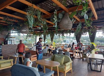 tanzania/mwanza/restaurant/rooftop-restaurant-cafe