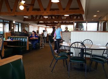 michigan/petoskey/restaurant/j-w-filmore-s-family-restaurant