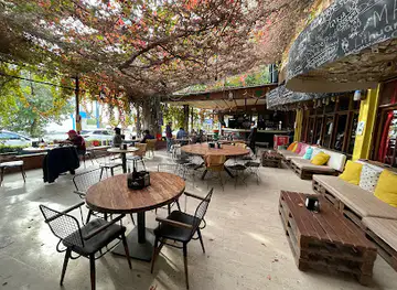 Kayas Wine House