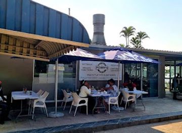 south-africa/elephant-coast/restaurant/porkys-at-the-lake