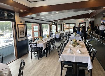 rhode-island/east-bay/restaurant/water-street-kitchen-bar