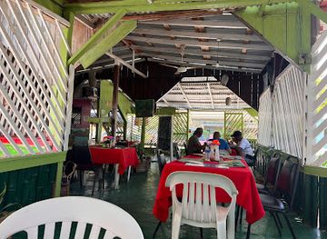 jamaica/great-morass/restaurant/sips-and-bites-restaurant