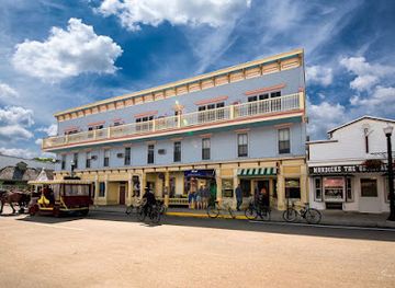 michigan/mackinac-island/restaurant/murray-hotel