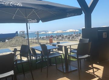 cyprus/larnaca-salt-lake/restaurant/food-park-city