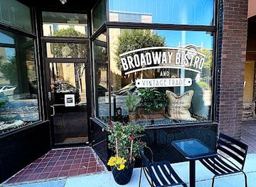 missouri/cape-girardeau/restaurant/broadway-bistro-and-vintage-trade