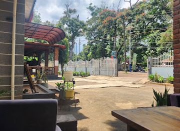 tanzania/arusha/restaurant/sawasawa-village-grill-lounge