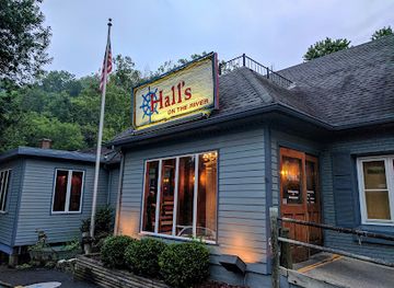kentucky/inner-bluegrass/restaurant/hall-s-on-the-river