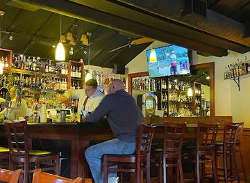 new-york/white-plains/restaurant/alex-s-bar-and-grille