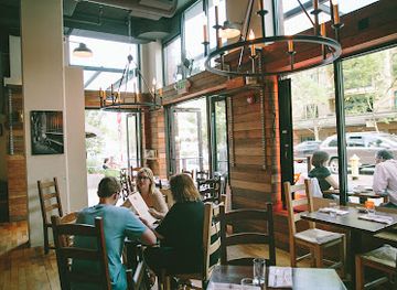 washington/bellevue/meydenbauer-bay/restaurant/mercato-stellina-pizzeria