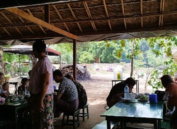 myanmar-burma/bagan/restaurant/ta-ra-par-3-myanmar-traditional-food